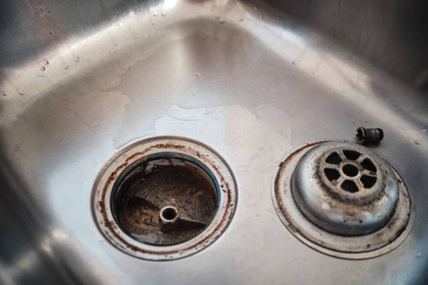 Ralos e Vasos Entupidos: Diga Adeus aos Problemas com Soluções Caseiras e Profissionais